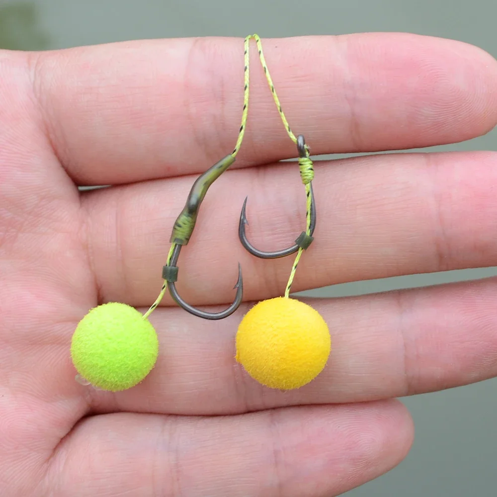 Hirisi 50 個有刺鉄線コーティングされた鯉釣りフック - Fishing Hook Assortment のレビューと価格